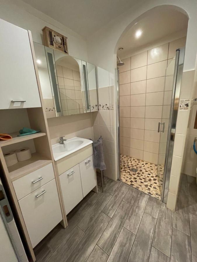 Le Studio Apartment Montclar  Luaran gambar