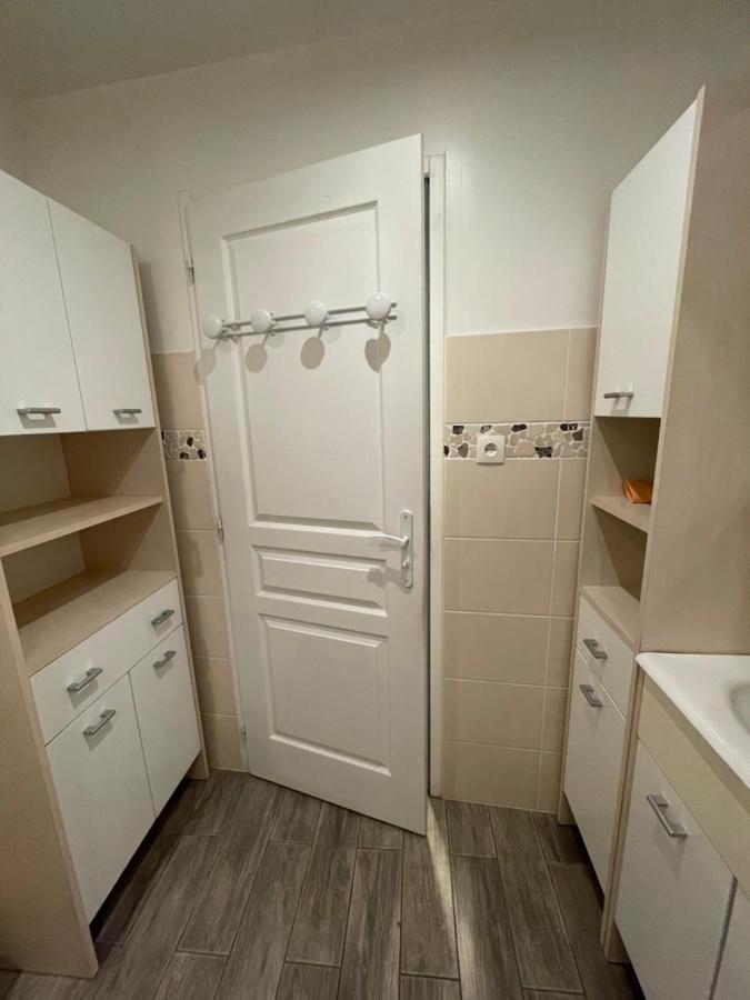 Le Studio Apartment Montclar  Luaran gambar